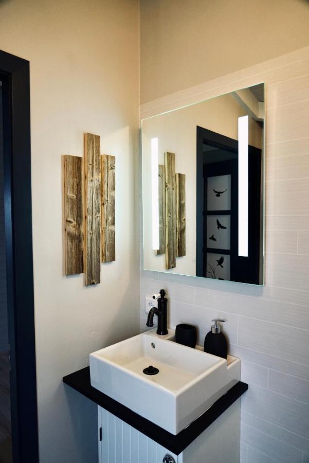 Snaefellsbaer Natthagi Luxury Cottage מראה חיצוני תמונה